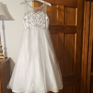 Elegant White Kids Formal Dress with Beaded Details
